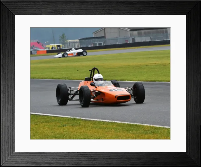 Framed Print : CM8 5052 Simon Toyne, Lola T200