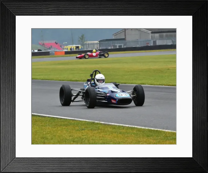 Framed Print : CM8 5053 Richard Mitchell, Merlyn Mk20 Framed Print : CM8 5053 Richard Mitchell, Merlyn Mk20
