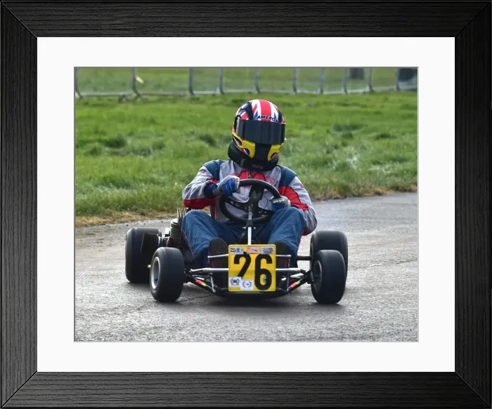Framed Print : CM11 9697 Cameron Kingham, Zip Mirage, Komet K88 Framed Print : CM11 9697 Cameron Kingham, Zip Mirage, Komet K88