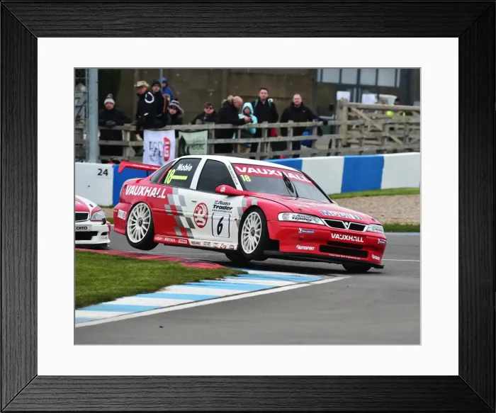 Framed Print : CM13 2176 Colin Noble Jnr, Vauxhall Vectra Framed Print : CM13 2176 Colin Noble Jnr, Vauxhall Vectra