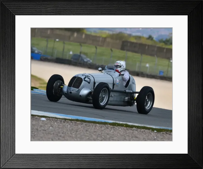Framed Print : CM13 0023 Calum Lockie, Maserati 6CM Framed Print : CM13 0023 Calum Lockie, Maserati 6CM