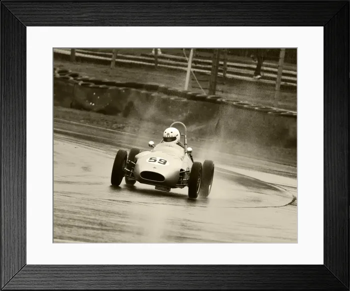 Framed Print : CM12 5708b w Xavier Kingsland, Hillwood FJ