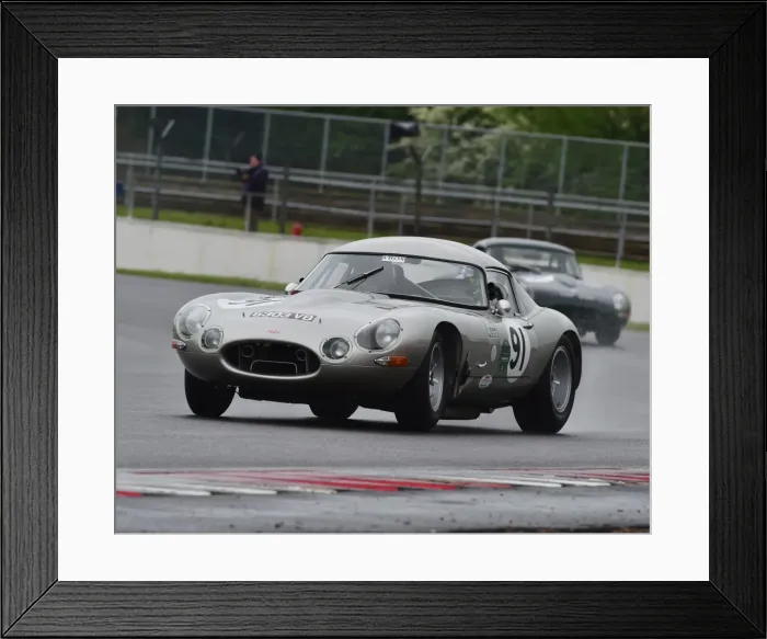Framed Print : CM13 3387 Calum Lockie, Julian Thomas, Jaguar E-Type Framed Print : CM13 3387 Calum Lockie, Julian Thomas, Jaguar E-Type