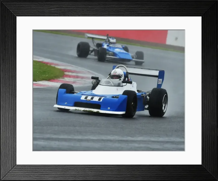 Framed Print : CM13 3654 Simon Jackson, Chevron B43