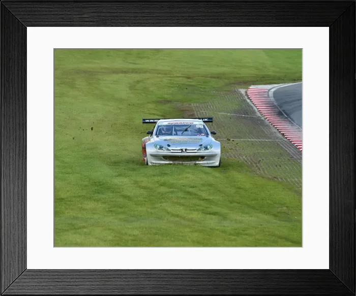 Framed Print : CM14 1202 Philip Blackford, Peugeot 206cc Framed Print : CM14 1202 Philip Blackford, Peugeot 206cc