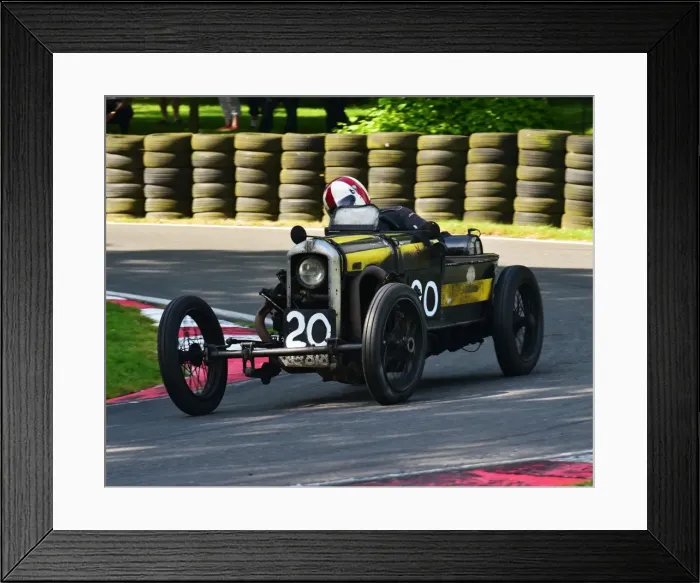 Framed Print : CM15 0214 Mark Walker, Thunderbug Framed Print : CM15 0214 Mark Walker, Thunderbug