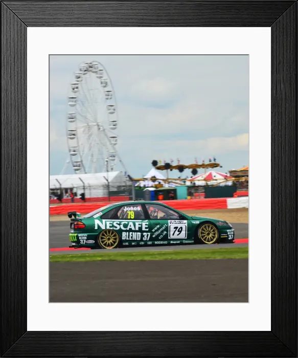 Framed Print : CJ6 6190 Mark Jones, Renault Laguna Framed Print : CJ6 6190 Mark Jones, Renault Laguna