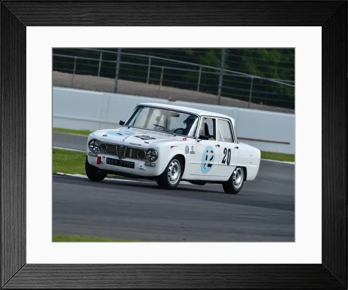 Framed Print : CM15 4980 Tom Cribb, Alfa Romeo Giulia Super Framed Print : CM15 4980 Tom Cribb, Alfa Romeo Giulia Super