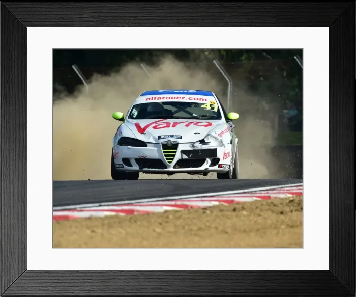Framed Print : CM15 8427 James Browning, Alfa Romeo 147 Framed Print : CM15 8427 James Browning, Alfa Romeo 147