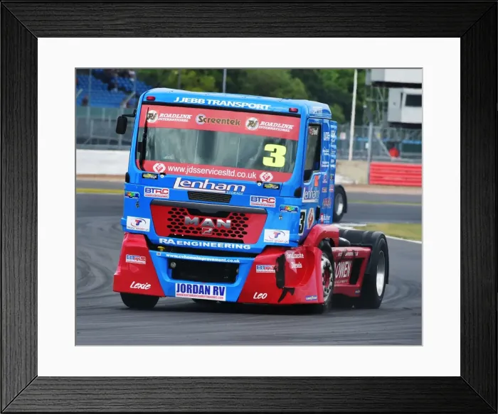 Framed Print : CM15 6675 Steve Powell, MAN