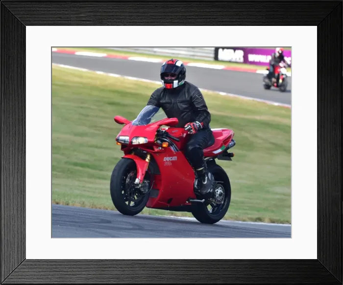 Framed Print : CM15 8247 Ducati, 998s Framed Print : CM15 8247 Ducati, 998s