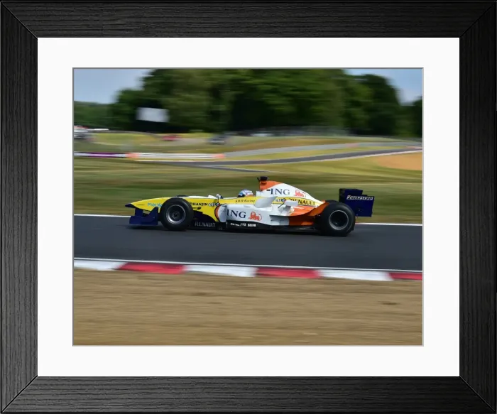 Framed Print : CM15 8139 Renault R26, F1 Framed Print : CM15 8139 Renault R26, F1
