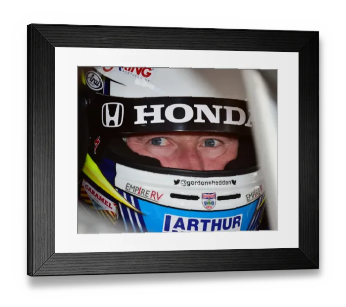 Framed Print : CM15 8728 Gordon Shedden Framed Print : CM15 8728 Gordon Shedden