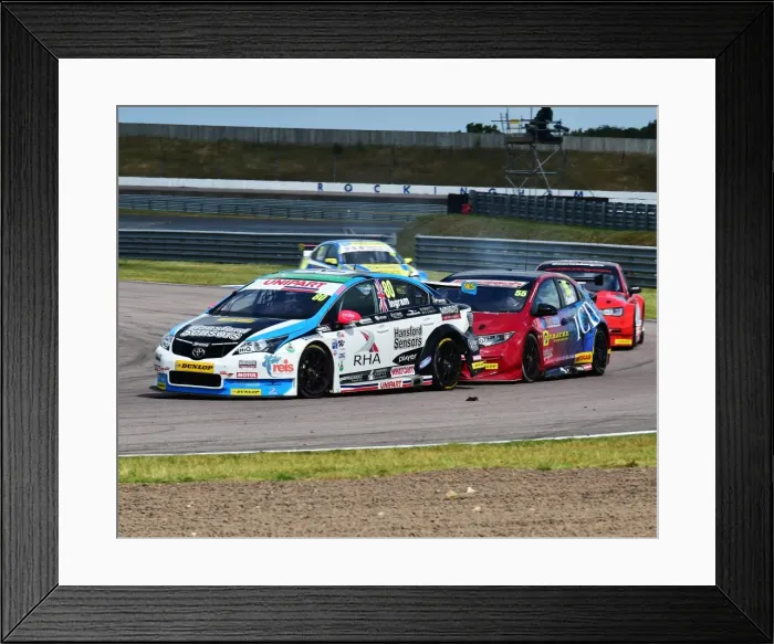 Framed Print : CM15 9016 Tom Ingram, Toyota Avensis Framed Print : CM15 9016 Tom Ingram, Toyota Avensis
