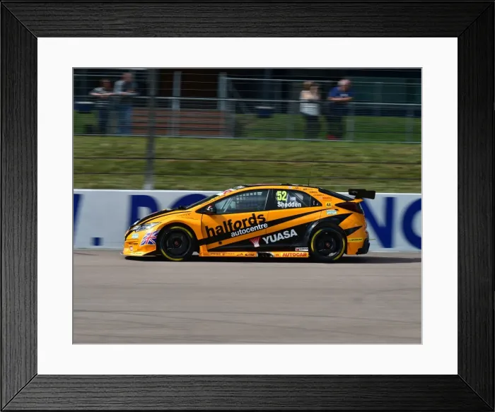 Framed Print : CM15 8834 Gordon Shedden, Honda Civic Type R Framed Print : CM15 8834 Gordon Shedden, Honda Civic Type R
