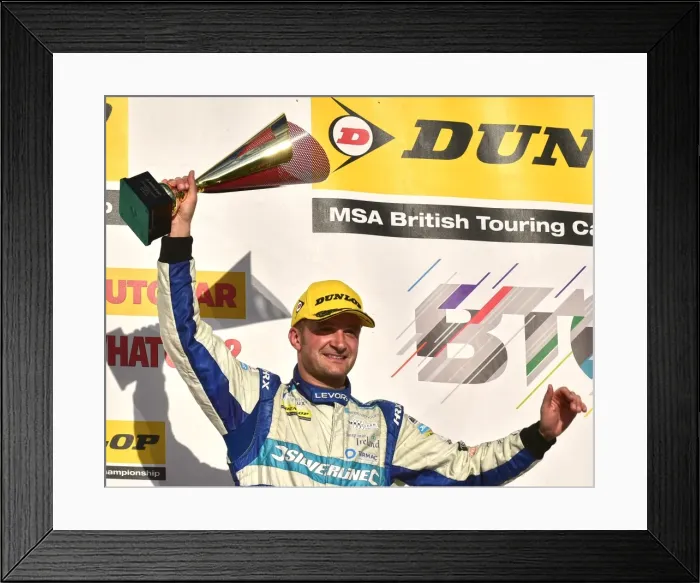 Framed Print : CM15 9790 Colin Turkington, Subaru Levorg GT Framed Print : CM15 9790 Colin Turkington, Subaru Levorg GT