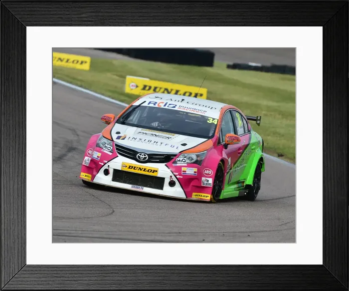 Framed Print : CM15 9605 Tony Gilham, Toyota Avensis Framed Print : CM15 9605 Tony Gilham, Toyota Avensis