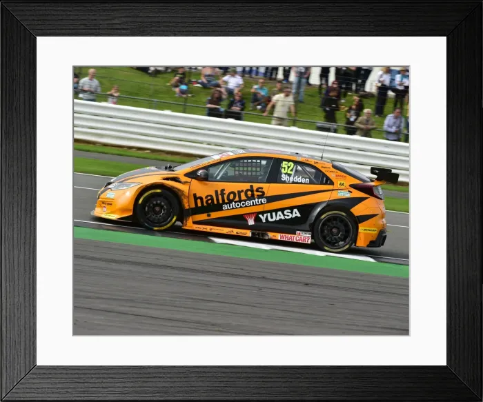 Framed Print : CM16 4639 Gordon Shedden, Honda Civic Type R Framed Print : CM16 4639 Gordon Shedden, Honda Civic Type R