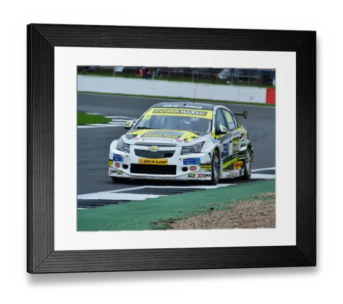 Framed Print : CM16 5972 Kelvin Fletcher, Chevrolet Cruze Framed Print : CM16 5972 Kelvin Fletcher, Chevrolet Cruze