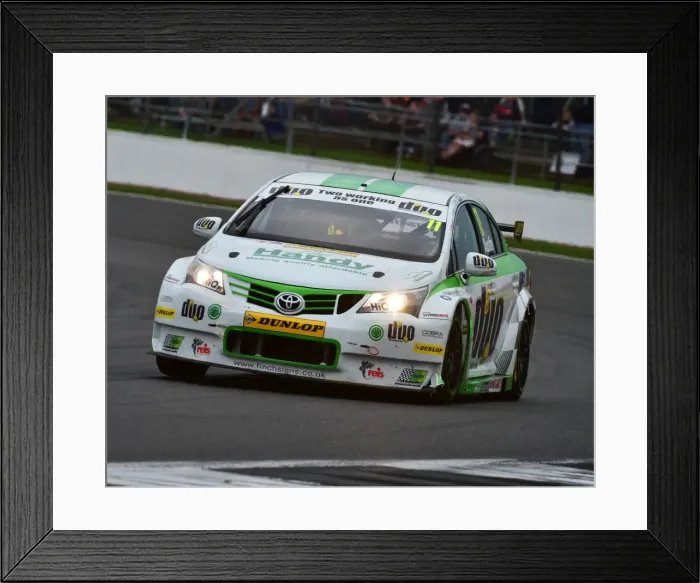 Framed Print : CM16 5852 Rob Austin, Toyota Avensis Framed Print : CM16 5852 Rob Austin, Toyota Avensis