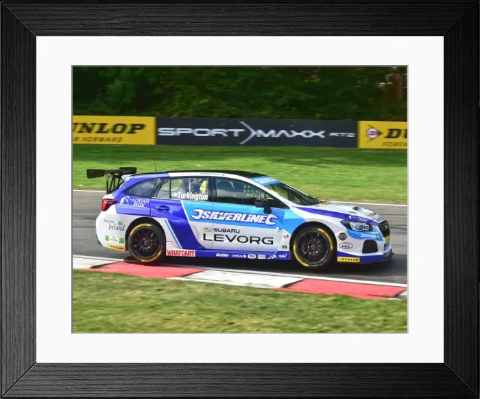 Framed Print : CM16 7322 Colin Turkington, Subaru Levorg GT Framed Print : CM16 7322 Colin Turkington, Subaru Levorg GT