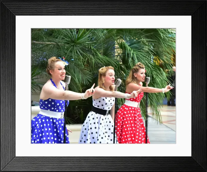 Framed Print : CM16 9954 The Polka Dots Framed Print : CM16 9954 The Polka Dots