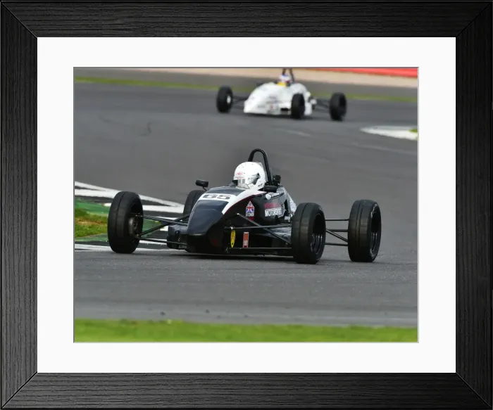 Framed Print : CM17 1077 Jack Wolfenden, Van Diemen RF01 Framed Print : CM17 1077 Jack Wolfenden, Van Diemen RF01