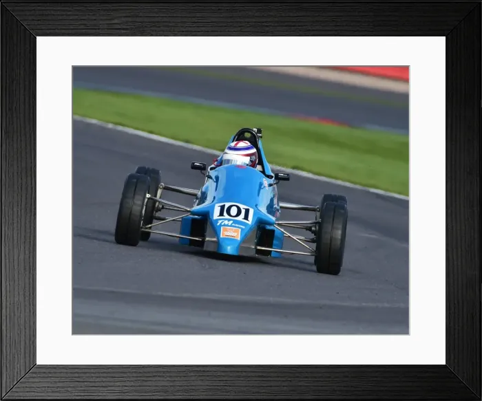 Framed Print : CM17 0674 Jonathan Miles, Van Diemen RF89 Framed Print : CM17 0674 Jonathan Miles, Van Diemen RF89