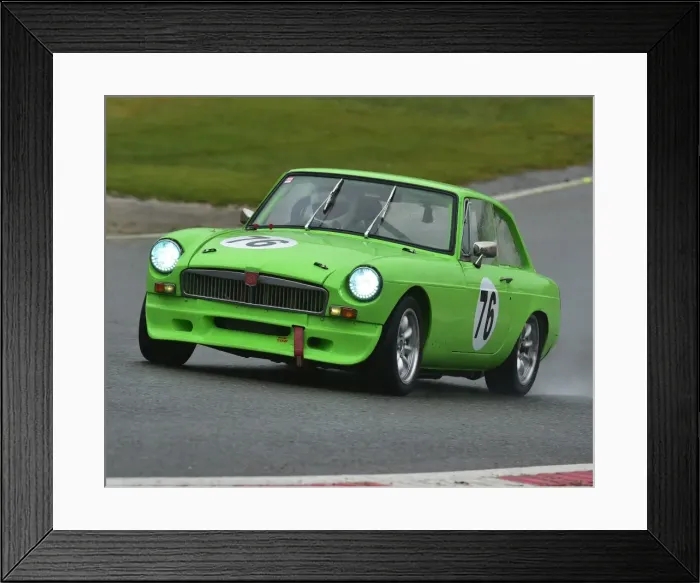 Framed Print : CM17 2732 Jonathan Upchurch, MG B Framed Print : CM17 2732 Jonathan Upchurch, MG B