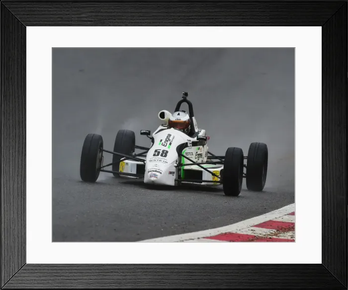 Framed Print : CM17 2659 Luke Cooper, Swift SC16 Framed Print : CM17 2659 Luke Cooper, Swift SC16
