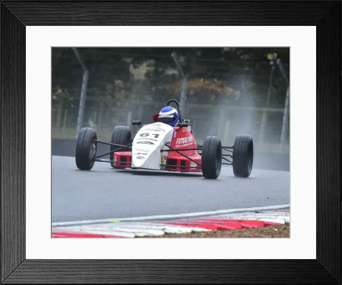 Framed Print : CM17 3137 Luke Cooper, Swift SC16