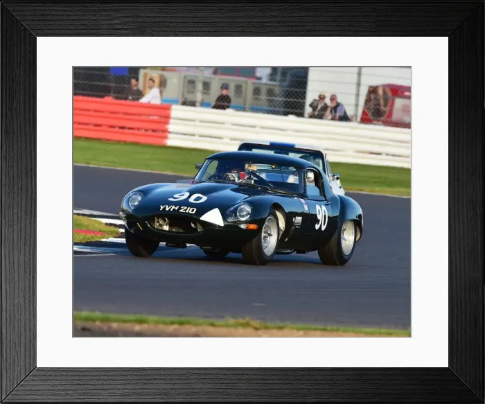 Framed Print : CM15 3058 Sam Hancock, Alexander Rittweger, Jaguar E-Type Framed Print : CM15 3058 Sam Hancock, Alexander Rittweger, Jaguar E-Type
