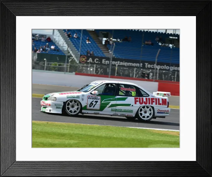 Framed Print : CM15 4615 Tony Absolom, Vauxhall Cavalier Framed Print : CM15 4615 Tony Absolom, Vauxhall Cavalier