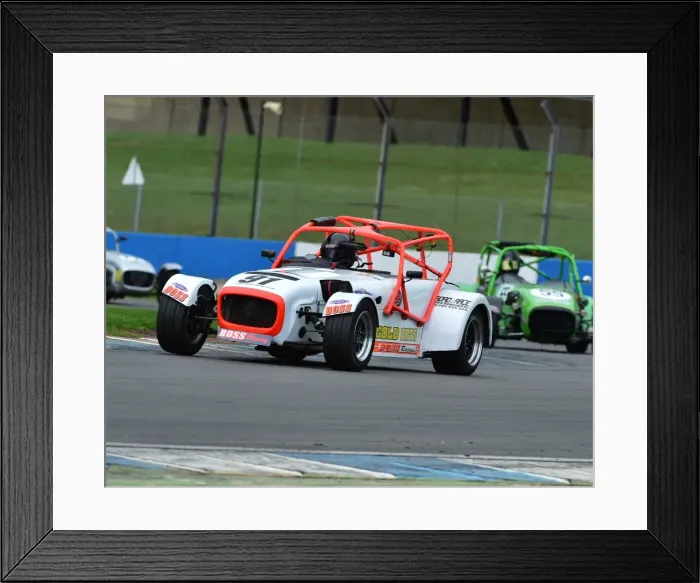 Framed Print : CM15 9877 Tim Davis, Robert Singleton, Caterham C400 2000 Framed Print : CM15 9877 Tim Davis, Robert Singleton, Caterham C400 2000