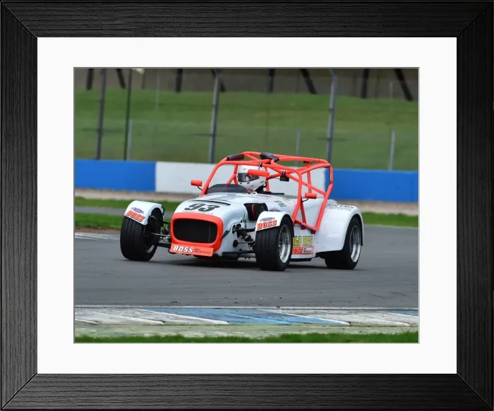 Framed Print : CM15 9867 Hugh Coulter, Caterham C400, BOSS 2000 Framed Print : CM15 9867 Hugh Coulter, Caterham C400, BOSS 2000