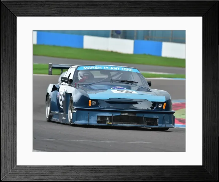 Framed Print : CM16 0397 David Beatty, Aston Martin DBS Framed Print : CM16 0397 David Beatty, Aston Martin DBS