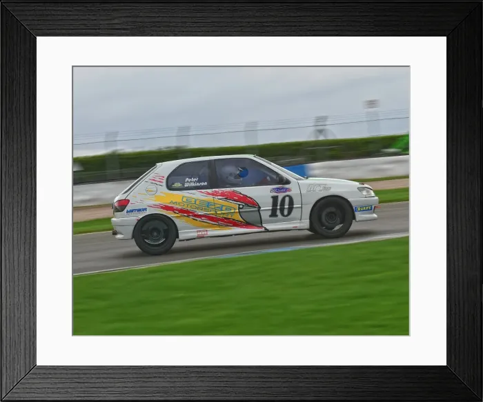 Framed Print : CM16 0166 Glen Copeland, Russell Thomson, Renault Clio Framed Print : CM16 0166 Glen Copeland, Russell Thomson, Renault Clio