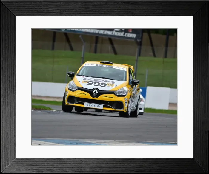 Framed Print : CM16 0519 Darren Johnson, Renault Clio Framed Print : CM16 0519 Darren Johnson, Renault Clio