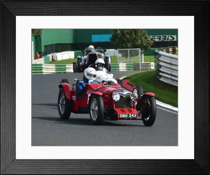 Framed Print : CM16 6111 Andrew Croysdill, Riley 12-4 Framed Print : CM16 6111 Andrew Croysdill, Riley 12-4