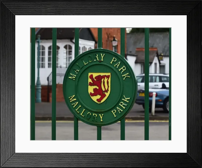 Framed Print : CM16 6321 Mallory Park gates Framed Print : CM16 6321 Mallory Park gates
