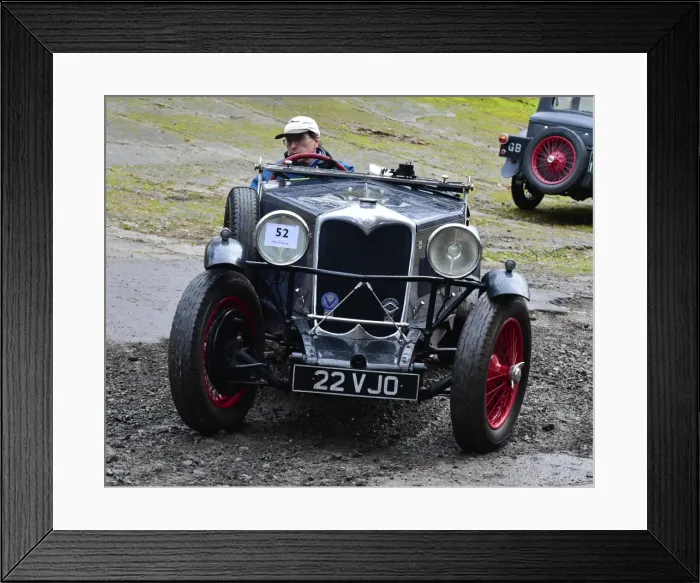 Framed Print : CM17 5252 Jonathan Garton, Riley12-4 Special