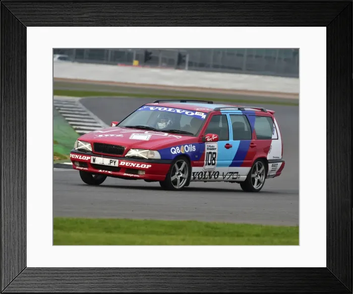 Framed Print : CM17 7140 Christopher Bailey, Volvo V70 Framed Print : CM17 7140 Christopher Bailey, Volvo V70