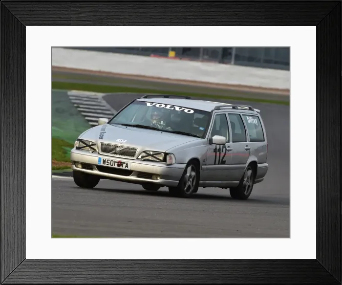 Framed Print : CM17 7131 George Diffey, Volvo V70 Estate Framed Print : CM17 7131 George Diffey, Volvo V70 Estate