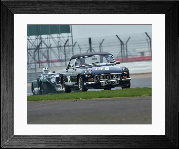 Framed Print : CM17 6793 David Price, MG B Roadster Framed Print : CM17 6793 David Price, MG B Roadster