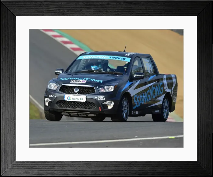 Framed Print : CM17 5984 Harry Webb, Glynn Geddie, Ssangyong, Pick-up truck Framed Print : CM17 5984 Harry Webb, Glynn Geddie, Ssangyong, Pick-up truck