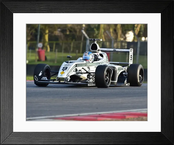 Framed Print : CM17 6111 Peter Lague, Speads RM07 Framed Print : CM17 6111 Peter Lague, Speads RM07