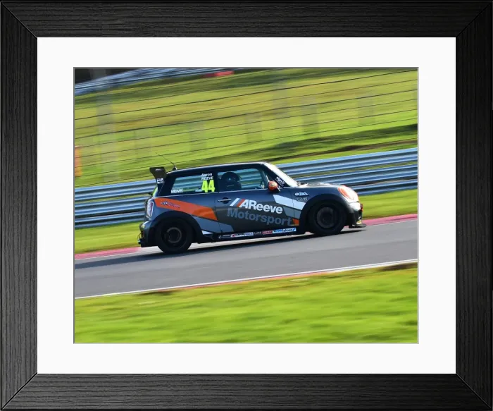 Framed Print : CM17 5740 Aaron Reeve, Mini Challenge Framed Print : CM17 5740 Aaron Reeve, Mini Challenge