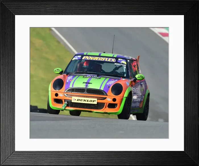 Framed Print : CM17 5964 Simon Walton, Mini Challenge Framed Print : CM17 5964 Simon Walton, Mini Challenge