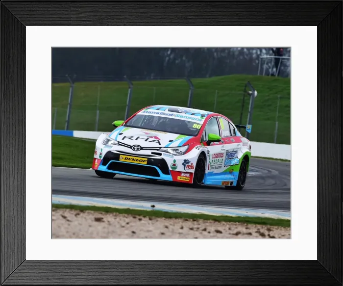 Framed Print : CM17 9587 Tom Ingram, Toyota Avensis Framed Print : CM17 9587 Tom Ingram, Toyota Avensis