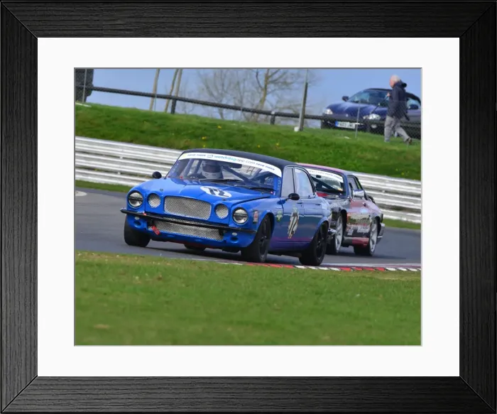 Framed Print : CJ6 7253 Guy Connew, Jaguar XJ6 S2 Framed Print : CJ6 7253 Guy Connew, Jaguar XJ6 S2